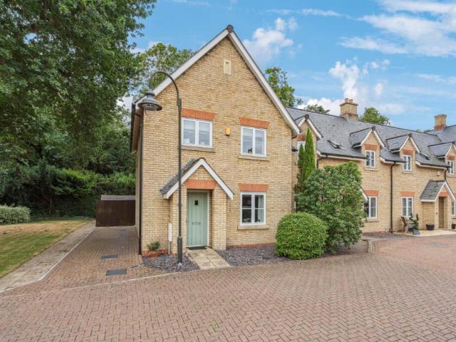 Tempsford, Sandy SG19 3 bed end of terrace house to rent £1,550 pcm £358 pw