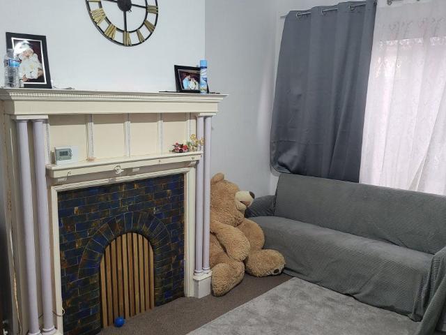 Tentelow Lane, Southall UB2, 3 bed property to rent, £2,600 pcm | PrimeLocation