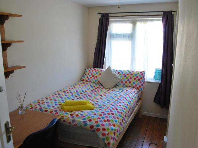 Tenterden Drive, Canterbury 1 bed in a house share to rent £510 pcm £118 pw