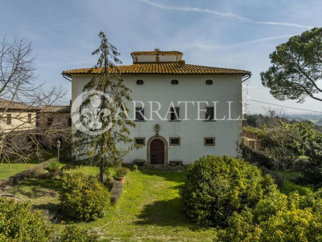 Tenuta con villa d’epoca di grande charme del Xv secolo, cas. 4700m² Colle di Val d'Elsa
