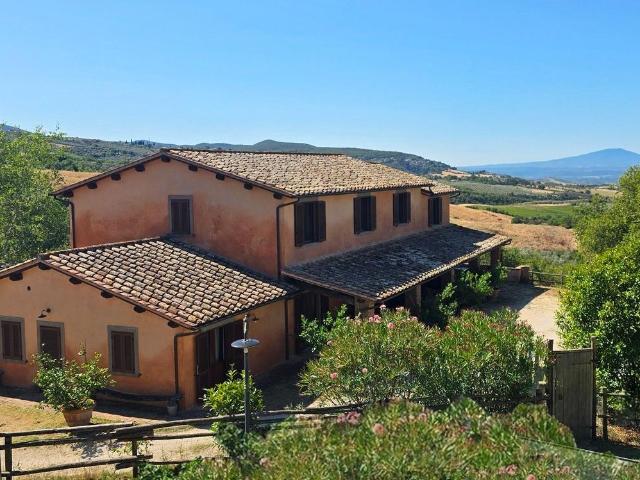 Tenuta Due Casali 780m² Orvieto