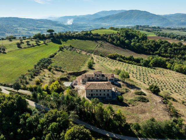 Tenuta in vendita a Umbertide 1300m² Umbertide