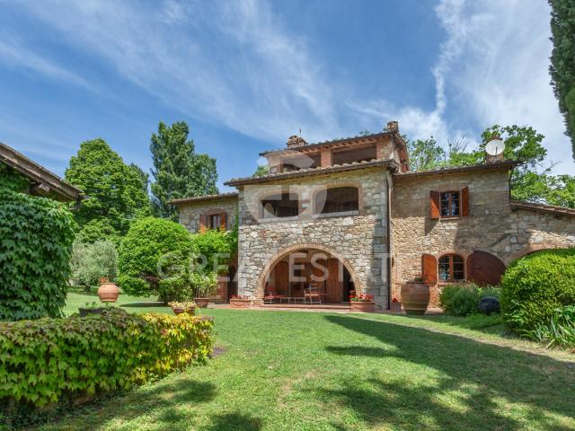 Tenuta Il Novello 755m² Cetona