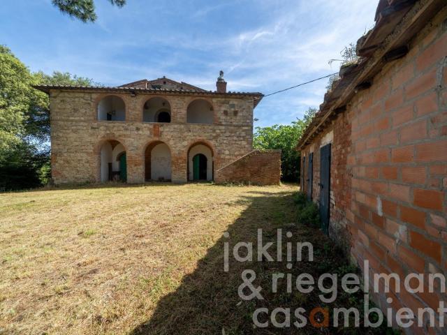 Tenuta storica nel sud della Toscana 900m² Cetona
