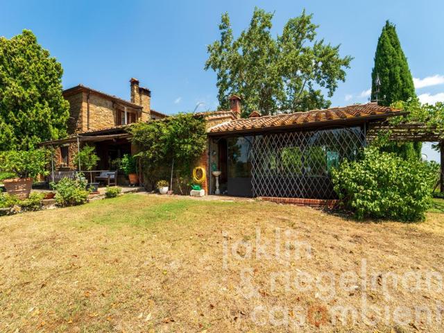 Tenuta toscana dotata di tutti i comfort nei pressi di Monte. 809m² Monte San Savino