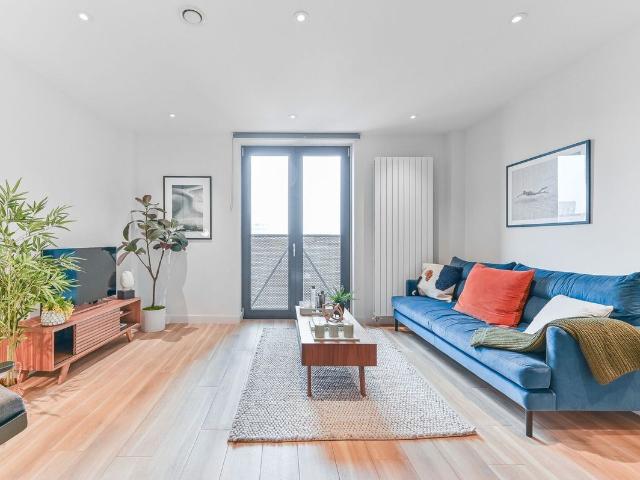 Ten Degrees, Croydon CR0, 1 bed flat to rent, £1,800 pcm | PrimeLocation