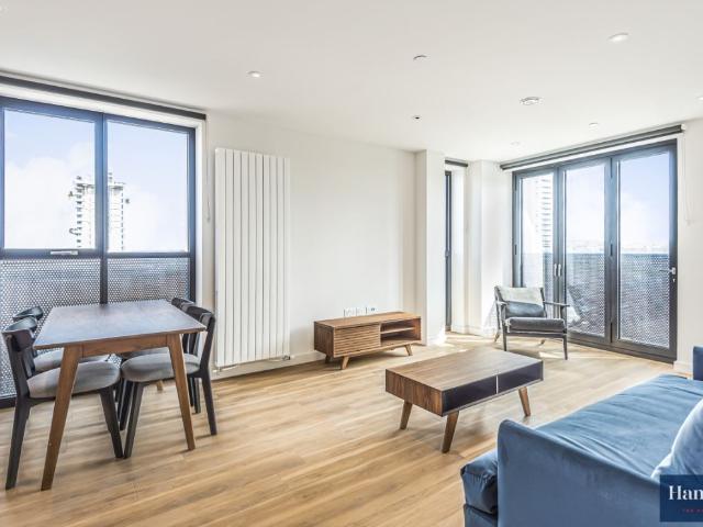 Ten Degrees, Croydon CR0, 2 bed flat to rent, £2,465 pcm | PrimeLocation