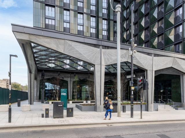Ten Degrees, Croydon CR0, 2 bed flat to rent, £2,570 pcm | PrimeLocation