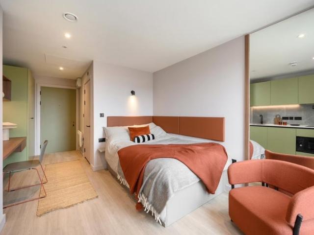 Tenancy takeover Studio flat