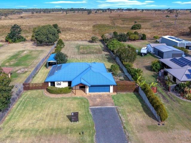 Tenant Vacating, Investor says Sell Now. Space, Serenity & Coastal Living in Innes Park