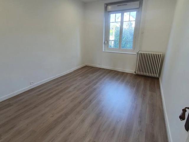 Tence 43190 – Appartement T3 traversant de 62,58 m² rénové – Rez de chaussée – Rentabilité 7,38 %