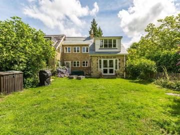 Tenchleys Park, Kent Hatch Road Limpsfield Chart, Oxted RH8, 2 bed cottage to rent, £2,000 pcm | PrimeLocation