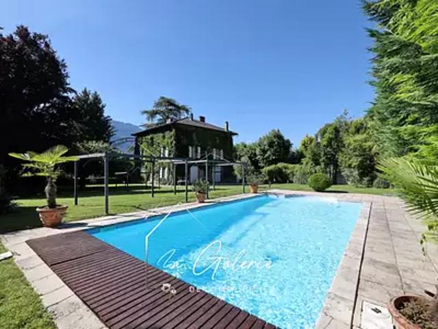 Tencin 38570 Achat / Vente maison 7 pièces t7 piscine jardin