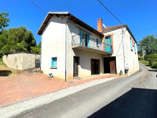 TENEMENT IMMOBILIER AVEC GRANGES ET MAISON 4 pièces 110 m2