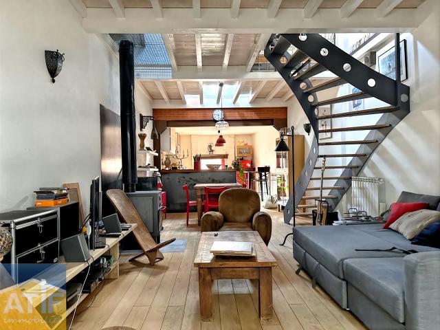 TENEMENT IMMOBILIER DEUX MAISONS AVEC TERRASSE LOFT ATYPIQUE GARAGE CAVE VOUTEE HAMMAM INVESTISS