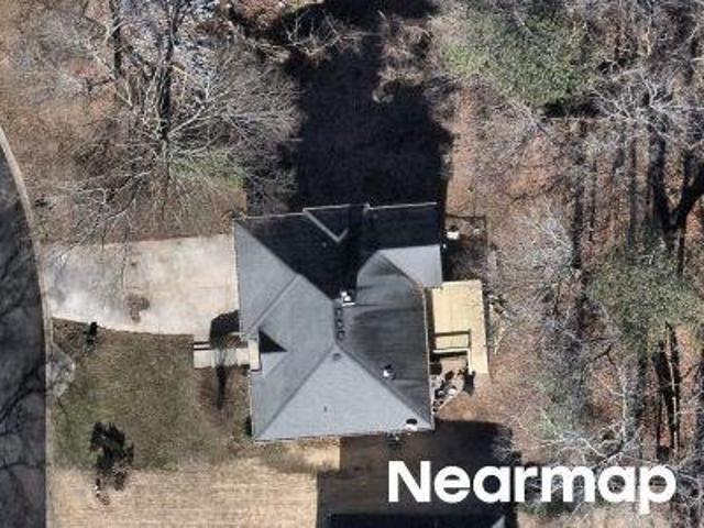 Tennis Court Ln NW