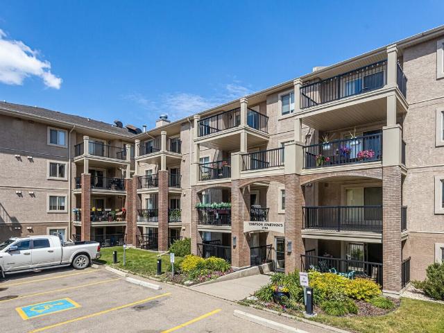 Tennyson Apartments 1 Bedroom Apartment for Rent at 17103 94a Ave Nw, Edmonton, AB T5T 6V8 Summerlea