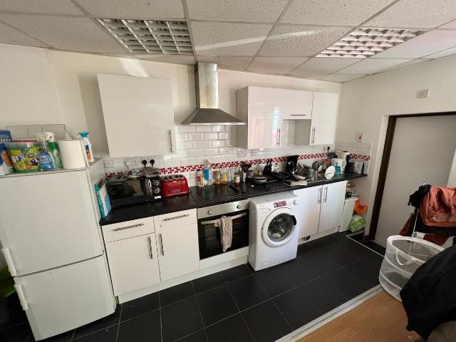 Tennyson Road, Southampton SO17, 2 bed shared accommodation to rent, £1,100 pcm | PrimeLocation