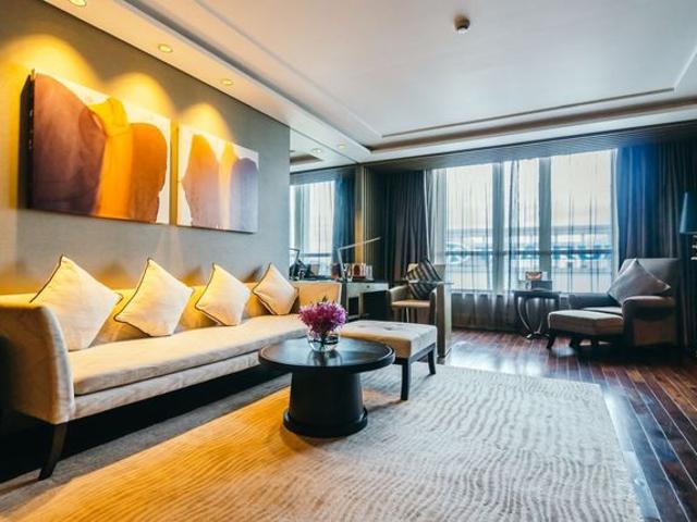 Teatralna 3