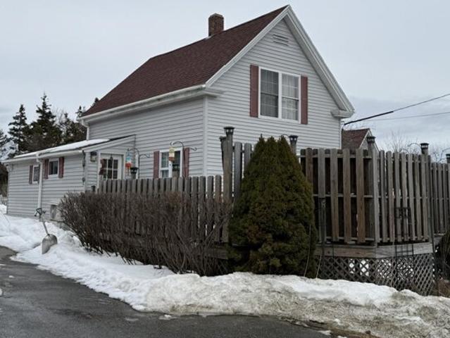Tea Hill Rd, Stonington, Home For Sale