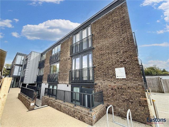 Tealing Drive, Epsom KT19, 1 bed flat to rent, £1,450 pcm | PrimeLocation