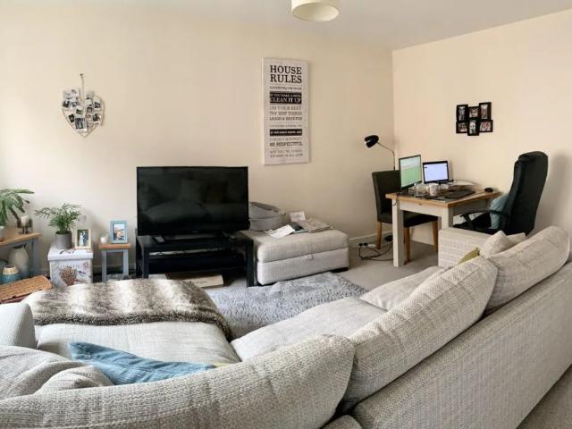 Teasel Close
