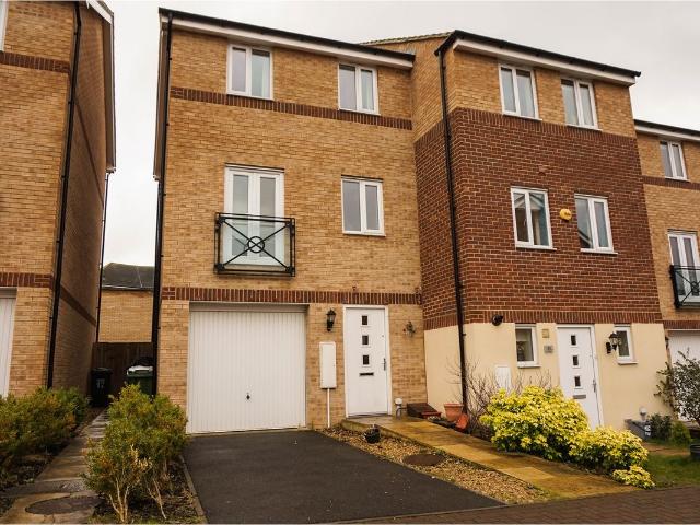 Teasel Way, Peterborough PE7, 3 bed property to rent, £1,300 pcm | PrimeLocation