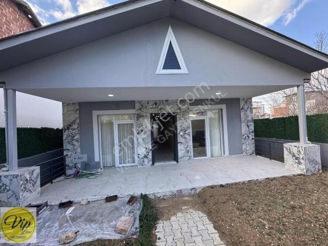 Tecde'de Sıfır Eşyalı 3+1 Müstakil Ev, 205m² Arsa İçinde