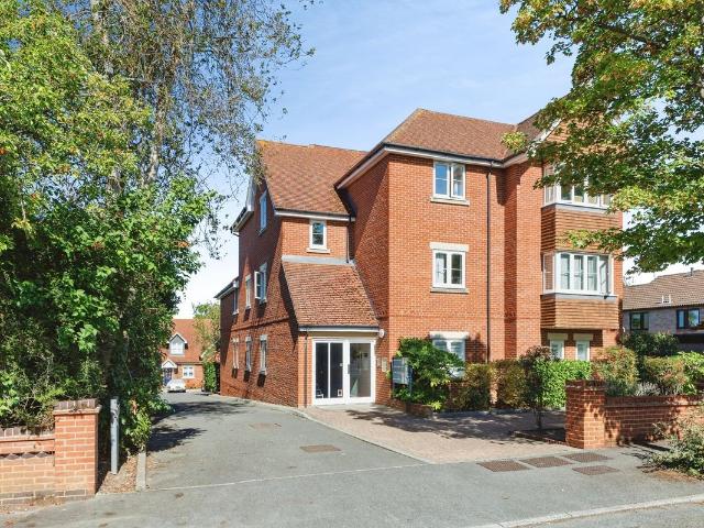 Tegan Close, Sutton SM2, 1 bed flat to rent, £1,600 pcm | PrimeLocation