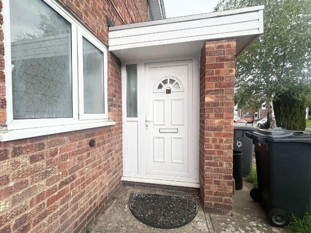 Teignmouth Close, Leicester LE5, 2 bed maisonette to rent, £1,050 pcm | PrimeLocation