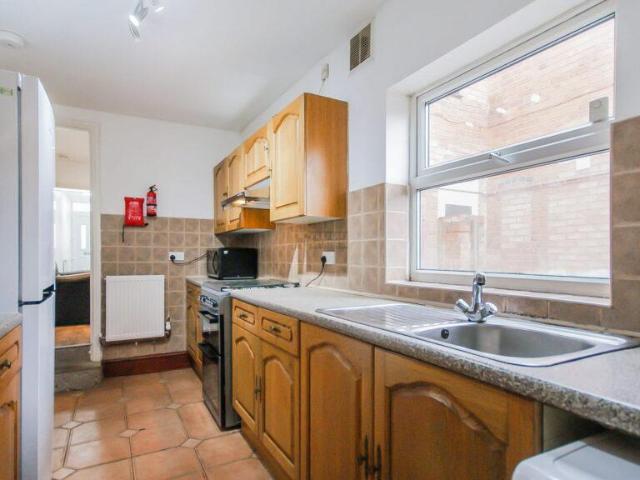 Teignmouth Road, Birmingham B29 4 bed terraced house to rent £2,220 pcm £512 pw