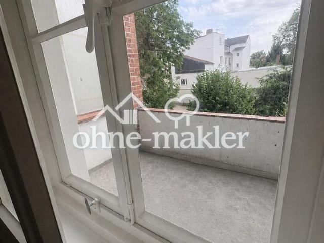 Teil Renovierte helle 4,5 Zimmer Wohnung mit Balkon