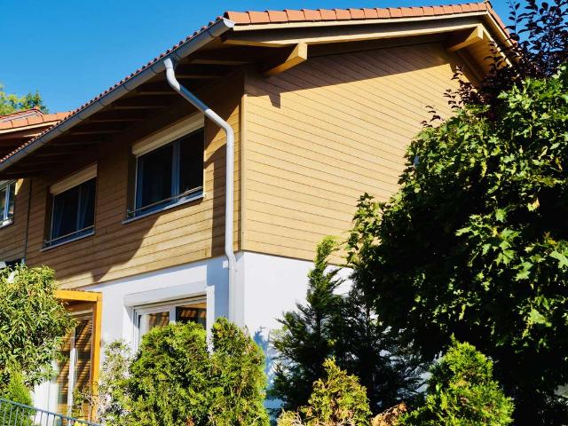 Teilmöblierte Doppelhaushälfte mit Garten, Terrasse, Garage & Wallbox