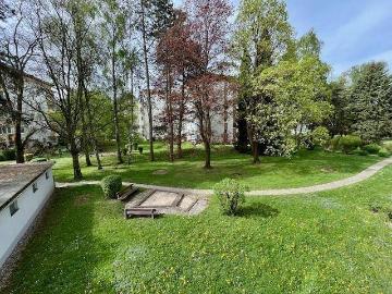Teilmöblierte 3,5 Zimmer Wohnung mit Wintergarten verfügbar ab August 2026