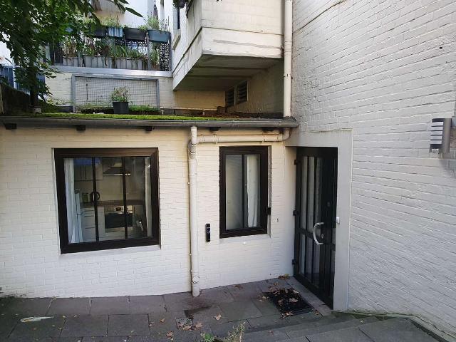 Teilmöblierte 3 Zimmer Altbau Wohnung im EG mit EBK, optimal für Monteure geeignet