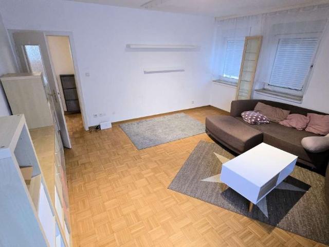 Teilmöblierte 3 Zimmer Wohnung in zentraler Lage von Halle