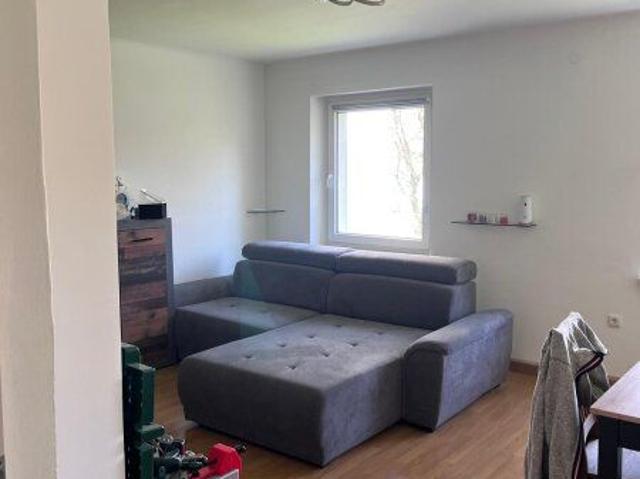 Teilmöblierte 3 Zimmerwohnung mit Badewanne und herrlichem Grünblick in ruhiger Siedlungslage von Steyr Münichholz! Verfügbar ab Jänner 2027 mit Ablösemöglichkeit!