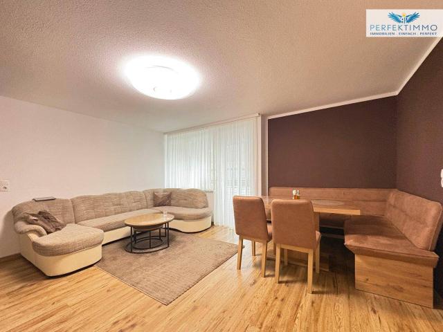 Teilmöblierte 4 Zimmer Wohnung mit Autoabstellplatz