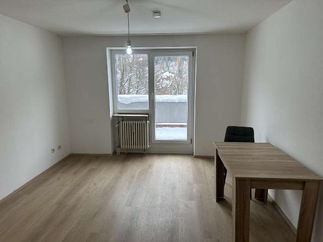 Teilmöbliertes Appartement mit Weitblick in Uni Nähe
