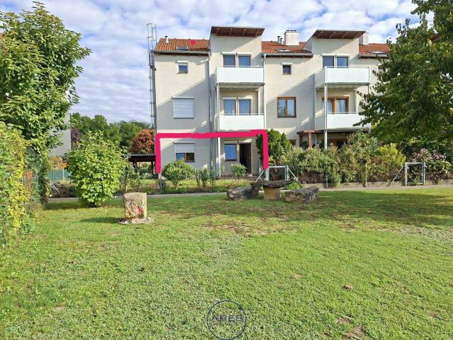 Mautern an der Donau: Teilsanierte 3 ZI Wohnung mit Garten und Terrasse