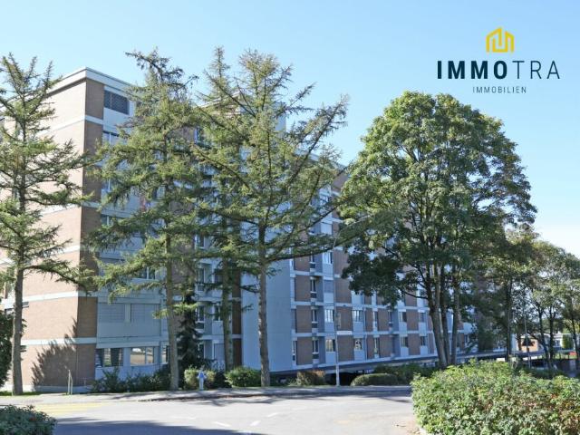 Teilsanierte 4.5 Zimmerwohnung im 6. OG in Ittigen mit Waschturm