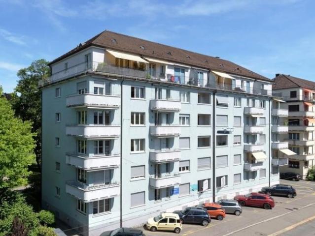 Teilsanierte Wohnung am Park Artergut