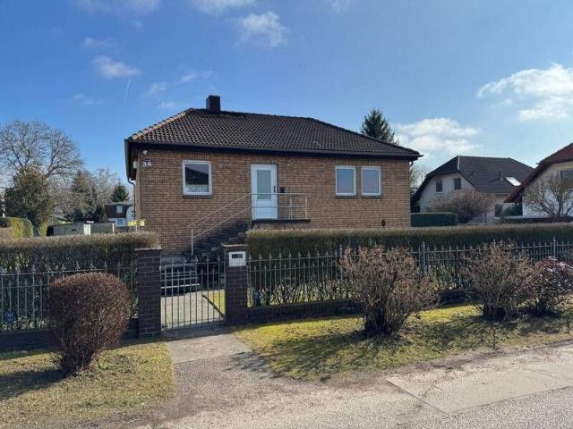 teilsaniertes EFH | 650qm Garten | 2 Garagen | Klima | EBK