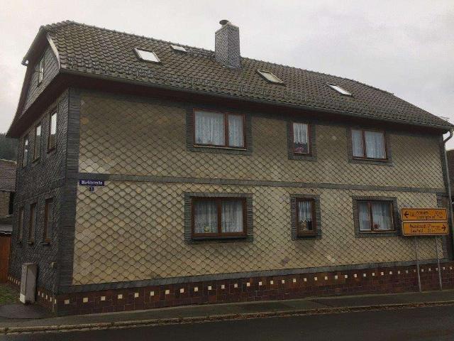teilsaniertes Ein Zweifamilienhaus in Top Lage von Probstzella