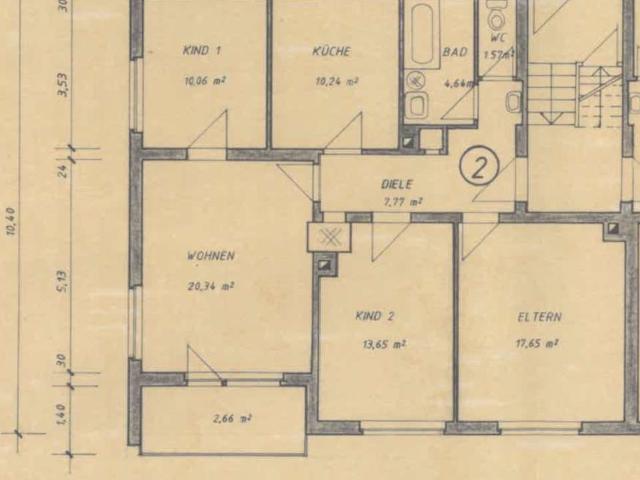 Teilrenovierte 4 Zimmer Erdgeschosswohnung mit Balkon