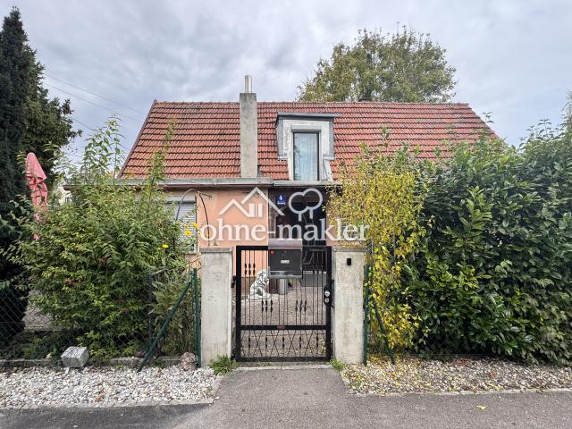 Teilrenoviertes Haus zu verkaufen, renovierungsbedürftig