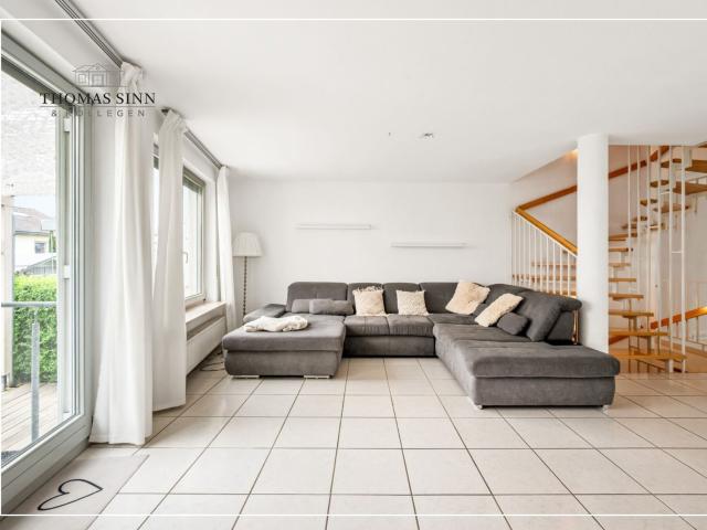 Teilw. modernisiertes gepflegtes RMH mit Garten, Garage und Badsanierung inklusive ! sofort frei !