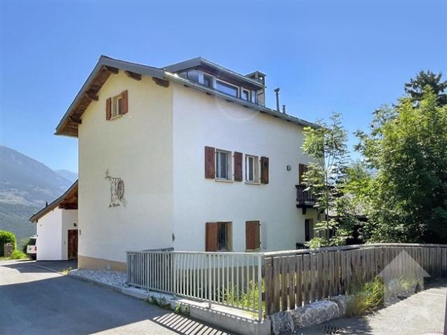 Teilweise umgebautes altes Haus 1 Duplex und 1 Stockwerk, das noch ausgebaut werden muss