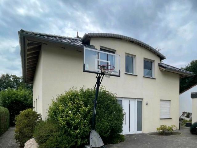 TEILUNGSVERSTEIGERUNG 06.10.26 Einfamilenhaus in Scharmbeckstotel