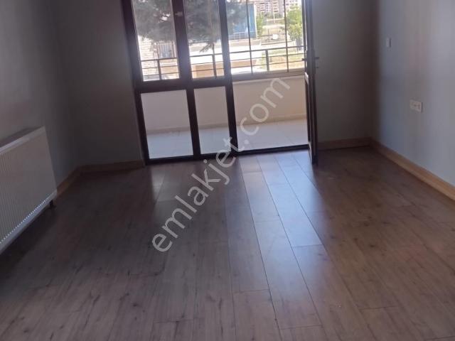 Tektaş Gayrimenkulden 500 Evler Çöl Güzelinde Satılık Daire